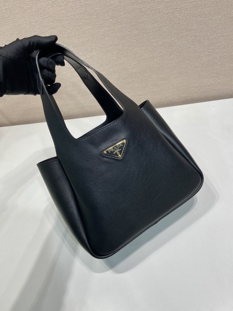 Pra*a bucket bags
